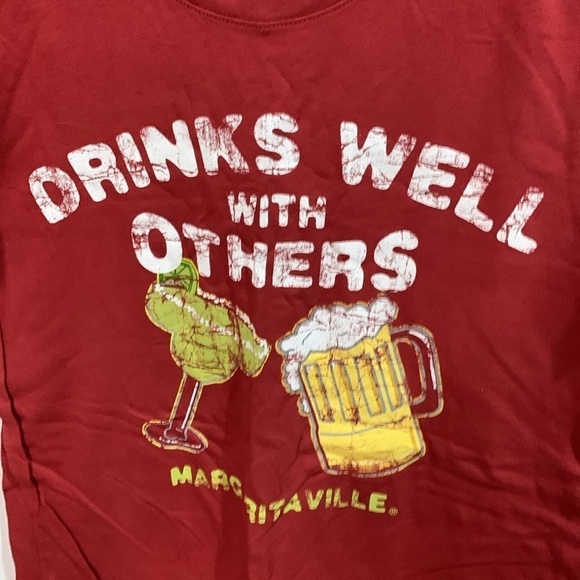 Margaritaville drinks well with others T-shirt size small - Picture 3 of 4